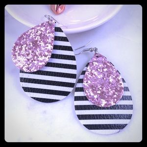 ⭐️ NEW 2/$20⭐️ PINK SPARKLE/BLACK & WHITE EARRINGS